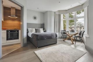 Lakeside Studio - Ridgestone - 0