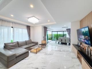 Modern 4-Bedroom in Patong Private Pool Holiday Villa Core Resort Area Sleeps 8 People Walking Distance to the Beach and Nightlife Area - 7