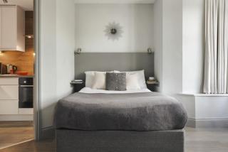 Lakeside Studio - Ridgestone - 4