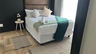 Urban Oasis Midrand Stylish 1Bedroom Escape - 8