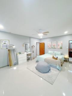 Sun and Moon House - 9