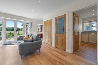 Luxury Barn Collection, Essex | Sleeps 12 - 9
