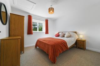 Luxury Barn Collection, Essex | Sleeps 12 - 4