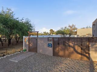 Desert Estate Guest House - 6