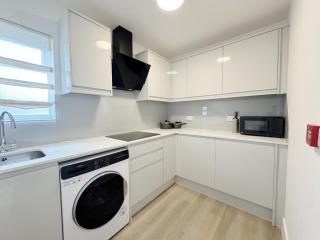 The Kingston Residence - 7