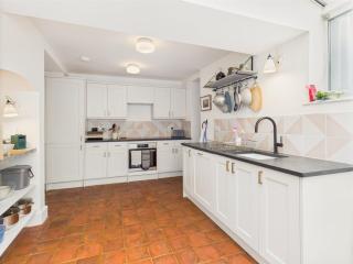 Central Falmouth Townhouse | Near National Maritime Museum & Beaches | Parking - 3