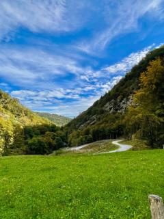 Swiss Chalet-Villa Best Base for Bern, Interlaken & Swiss Alps - Heated Swim Spa & Mountain Views - 2