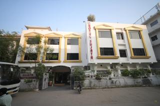 Hotel Sujata - 4