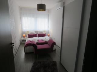 Szofi Apartman - Hajdúszoboszló - 1