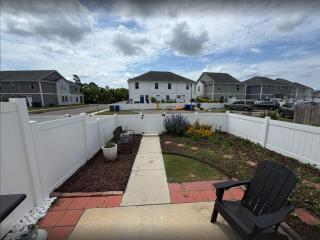 Penny Lane, Park Circle, 15m dwtn CHS - 9