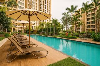 Luxury Balcony View with Open Sky and Greenery - 7
