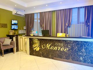 Monroe Hotel - 7