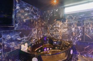 Luxurious Love Room by Vill'amore - 8