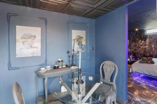 Luxurious Love Room by Vill'amore - 5