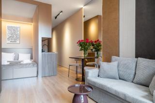 Modern Studio with Balcony 10 Min Walk Main Station - 9