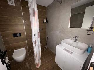 N & B sea house - 2