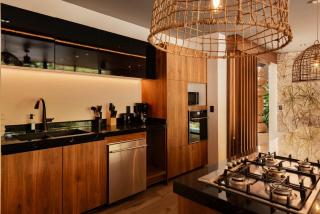 Luxury Private Villa with 2 Pools & Jacuzzi - 9