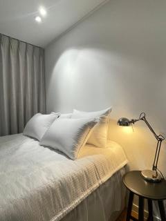 Gyeo - 3min to Hongdae, New Renovated, Free Parking - 3