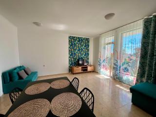 Kambani Arnel Apartment , Marina - 1
