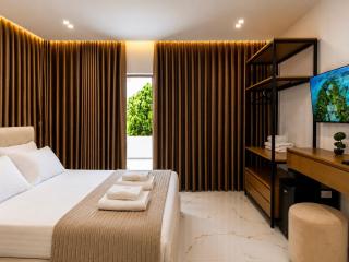 Dine Hotel - 1