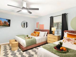 Tampa Retreat with Heated Pool & Mini Golf - 1