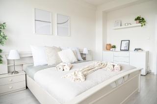 Modern APT City Hideaway - 9