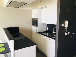 Volledig gerenoveerde studio voor 4 personen met frontaal zeezicht op de zeedijk van Westende - 8