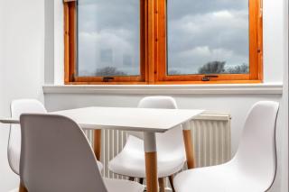 Prestwick Central - Donnini Apartments - 4