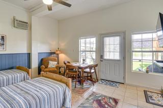 Waterfront Studio w/ Dock, 8 Mi to Kemah Boardwalk - 5