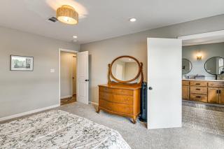 Elegant Waterfront Retreat w/ Dock in Dickinson - 3
