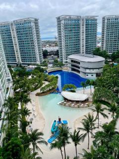 Azure Urban Resort Residences by Value Suites - 1