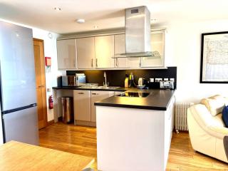 Beach Retreat - Mount Brioni - 5