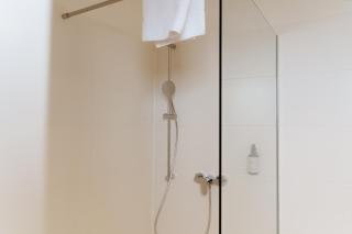 ML Business Hotel - Self-Check-in - 2