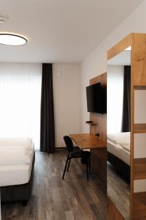 ML Business Hotel - Self-Check-in - 2