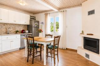 Oak Tree Cottage - 3