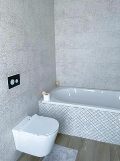 Suite 10 - 2