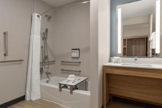 Hyatt Studios Harrisonburg - 6