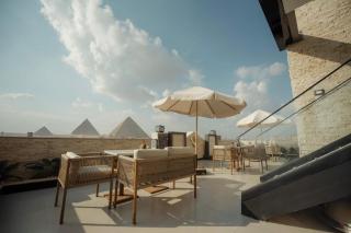 R tower Pyramids View - Le Caire - 8