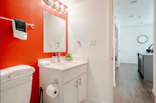 Velouté Valor - 1BD Near Med Center & Museum District - 1