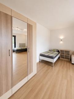 Ferienwohnung Monteurwohnung Greengarden - 2