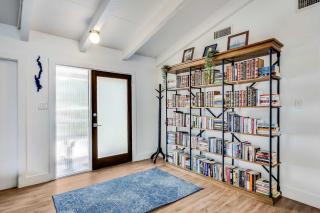 Summer Oasis for 12 - Pool & Casitas - Pets Too - 2