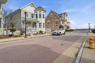 Waterfront Home steps to Beach - 2 Car Parking - 3
