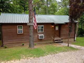 Whippoorwill at Avenwood Cabins - 4