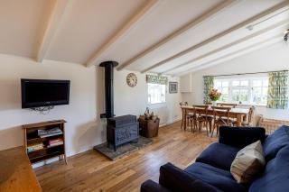 The Stable Flat - 8