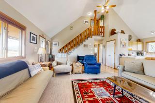 Panoramic Views! 'The Cozy Fox Cabin' in Livermore - 3