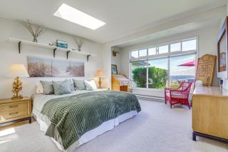 Beachfront Oasis! Luxe Lummi Island Retreat - 3