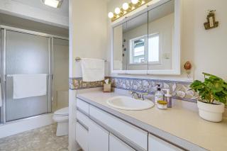 Beachfront Oasis! Luxe Lummi Island Retreat - 1