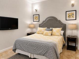Exquisite One Bedroom Condo - 8