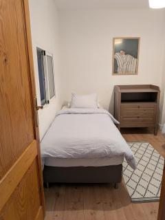 River Ebro Apartments - 5