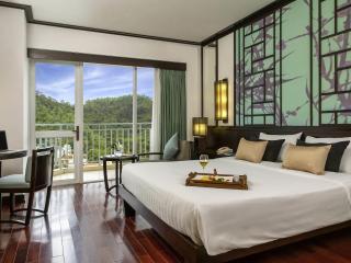 Novotel Ha Long Bay Hotel - 9